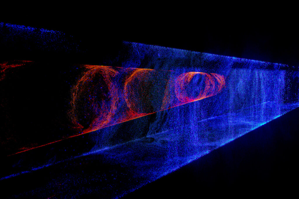 The encounter of water and light : first experimentation by Ctrl-Z
Photo by Niko Magnus